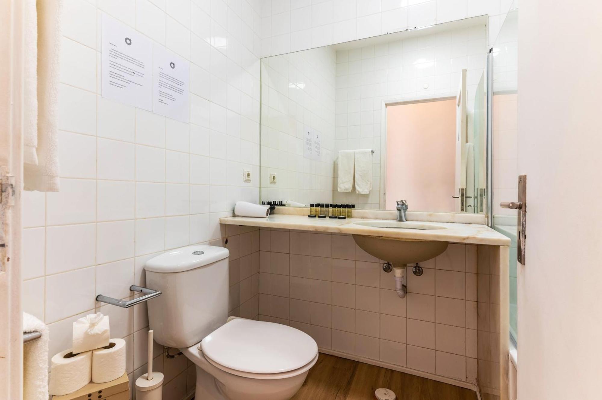 Portas Do Teatro Apartments Lissabon Kamer foto