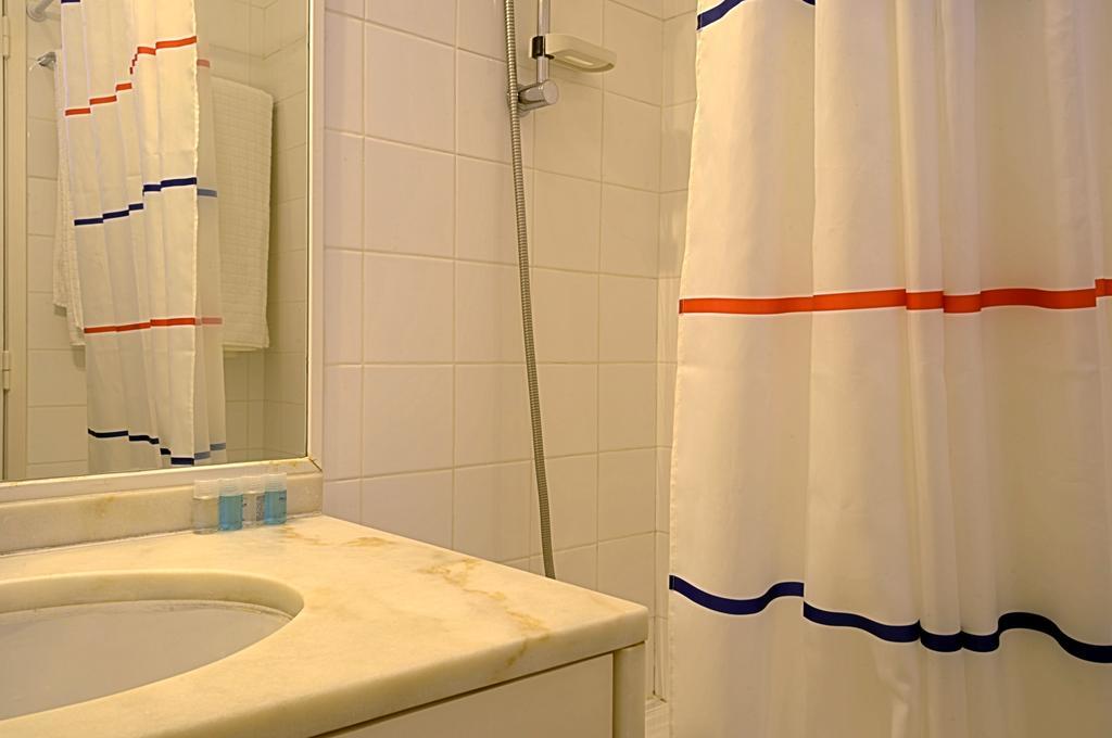 Portas Do Teatro Apartments Lissabon Kamer foto