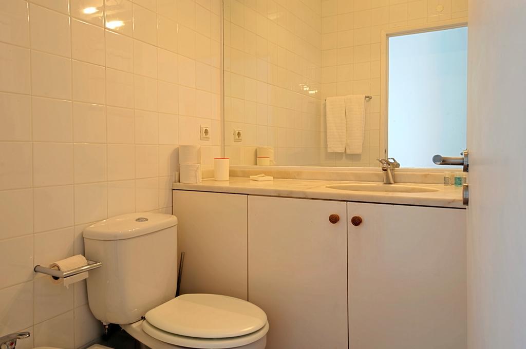 Portas Do Teatro Apartments Lissabon Kamer foto